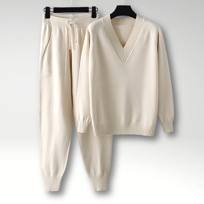 FOR EVER EST™ | Two-Piece Suit Timeless Serenity