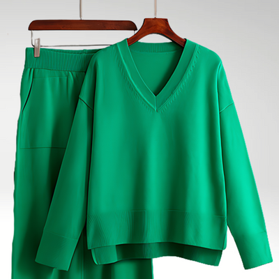 FOR EVER EST™ | Serenity Luxury Set with V-neck