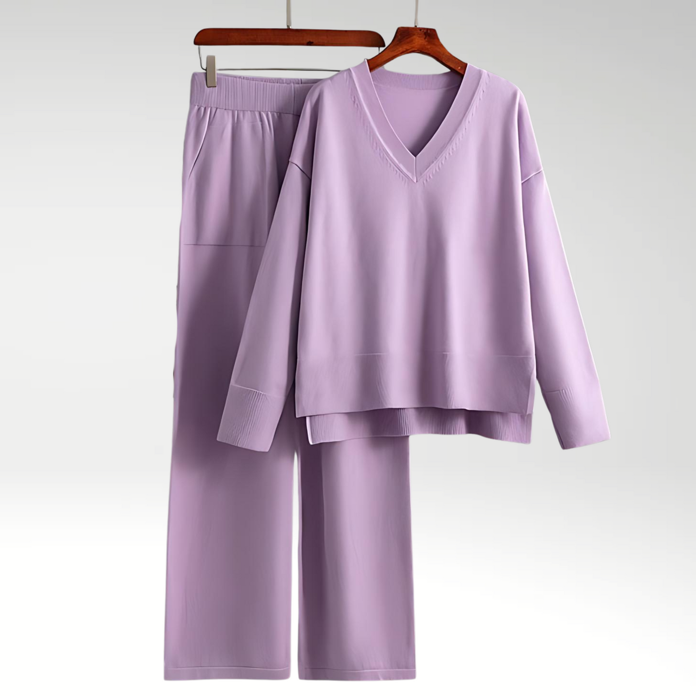 FOR EVER EST™ | Serenity Luxury Set with V-neck